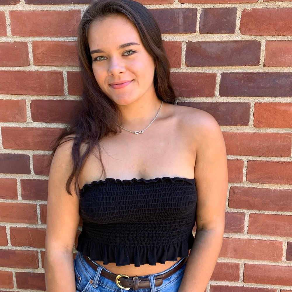 Meet your Posher, Abby